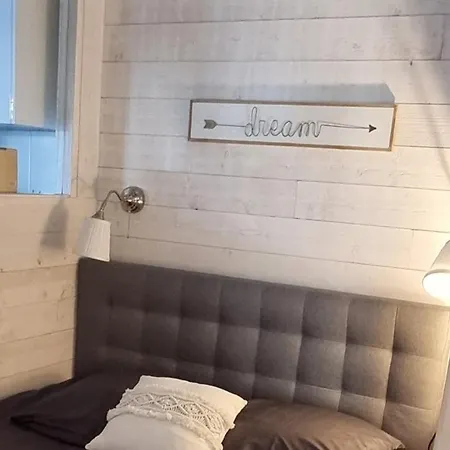 T2 Avec Terrasse Proche De La De Dans Le Quartier Du Parc