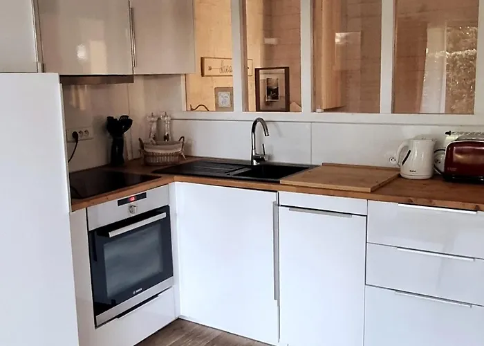 T2 Avec Terrasse Proche De La De Dans Le Quartier Du Parc Apartment Royan