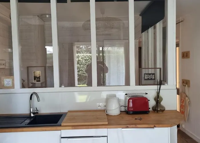 T2 Avec Terrasse Proche De La De Dans Le Quartier Du Parc